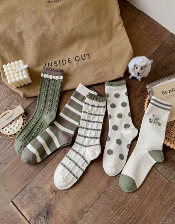 جوراب ساقدار خارجی زنانه طرح فانتزی