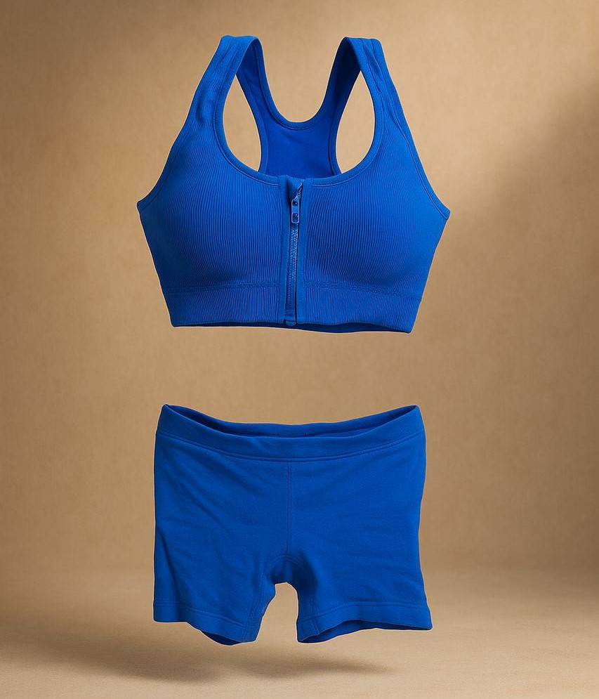 ست نیم‌تنه زیپدار و شلوارک آبی