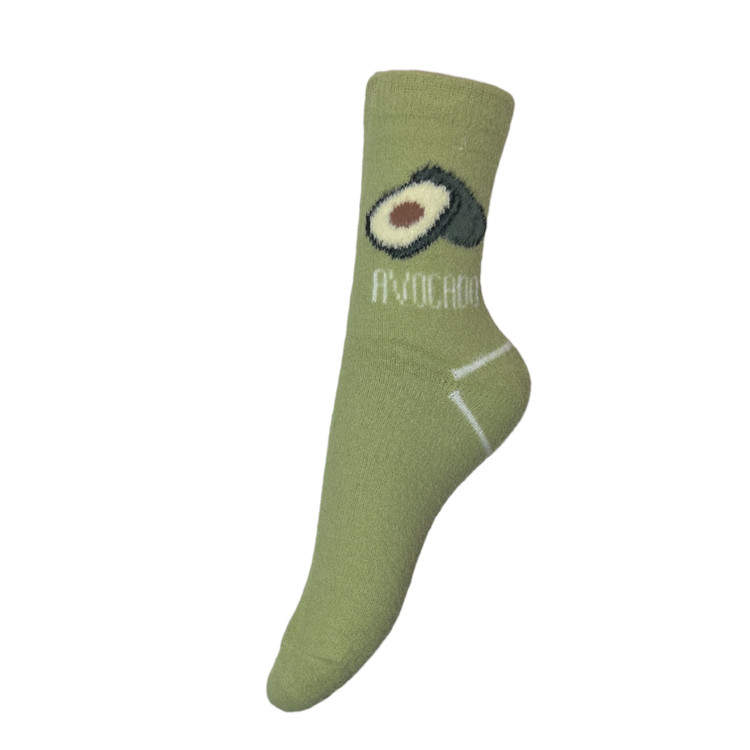 مدلهای مختلف جوراب کرکی طرح آووکادو در رنگهای سفید و سبز مناسب استفاده روزمره