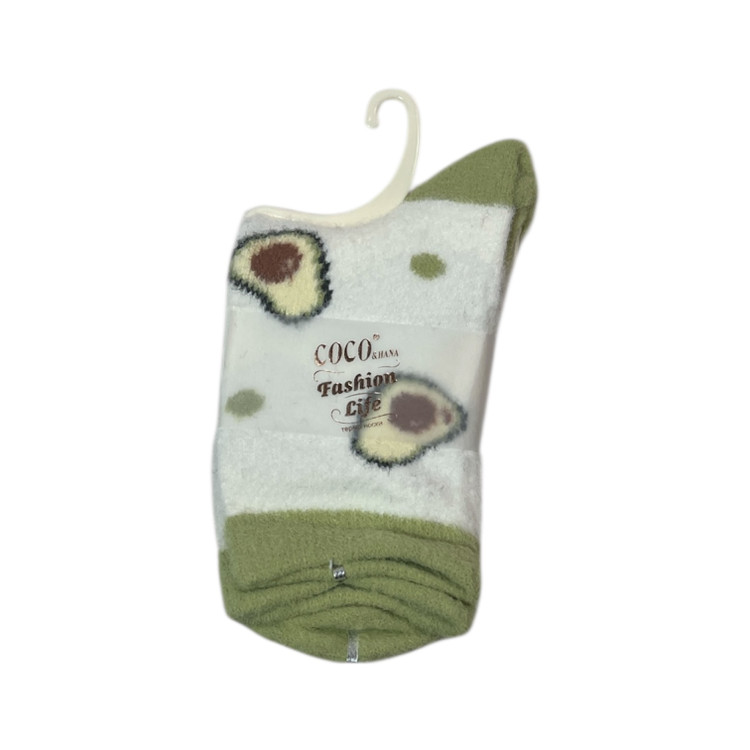 جورابهای زمستانی طرح آووکادو در رنگبندی متنوع روی پسزمینه چوبی