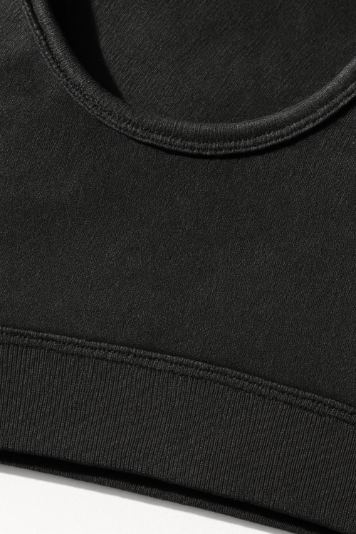 سوتین ورزشی زیپ جلو زنانه با پوشش کامل سینه و پارچه نرم، عرضه شده در سه رنگ مختلف