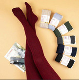 جورابشلواری پنتی 280 زنانه مدل گندمی رنگ زرشکی همراه با بستهبندی ۱۰ رنگ مختلف