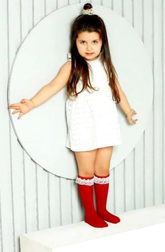 جوراب فریسایز بچهگانه COCO مناسب استفاده روزمره و استایلهای دخترانه.