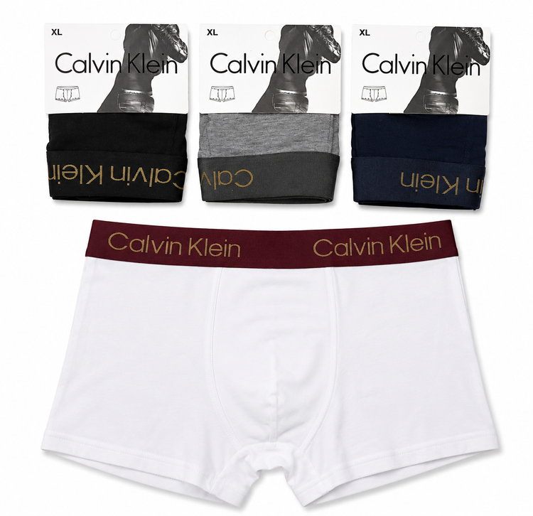 شورت مردانه Calvin Klein نخی رنگ سفید به همراه بستهبندی محصول